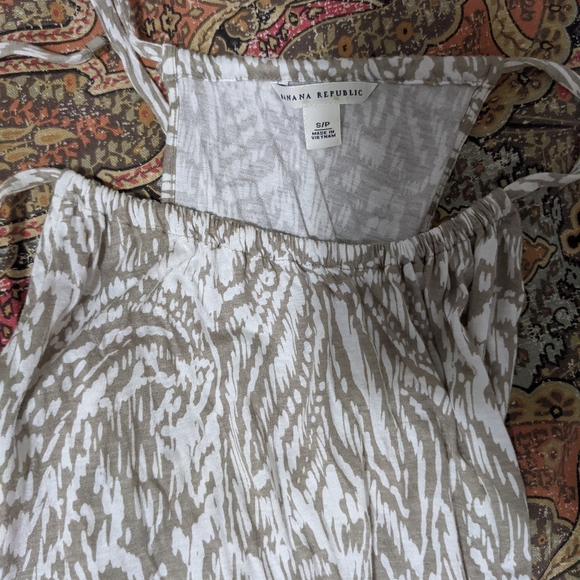 Tops - Picture 3 of 4